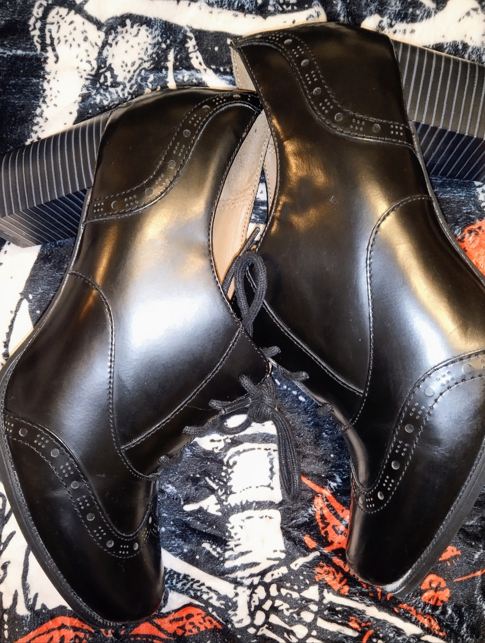 Classic Black Women's Oxford Heels - Sleek Lace-Up Dress Shoes